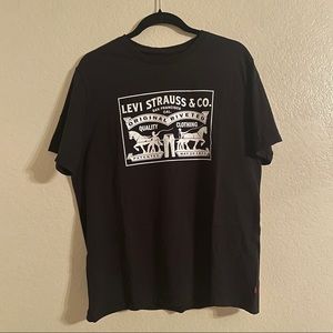 Men’s Levi Tee Short-sleeve Black Graphic Levi’s tshirt